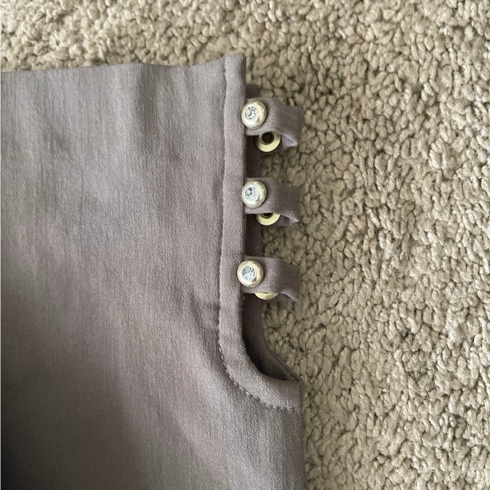 JM Collection Capris - Picture 7 of 7
